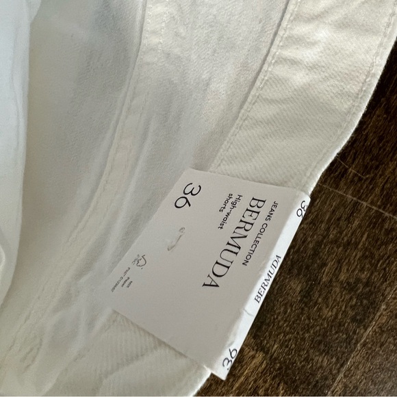 Ming White High Waisted Denim Bermuda Shorts Size 4 - Picture 5 of 6